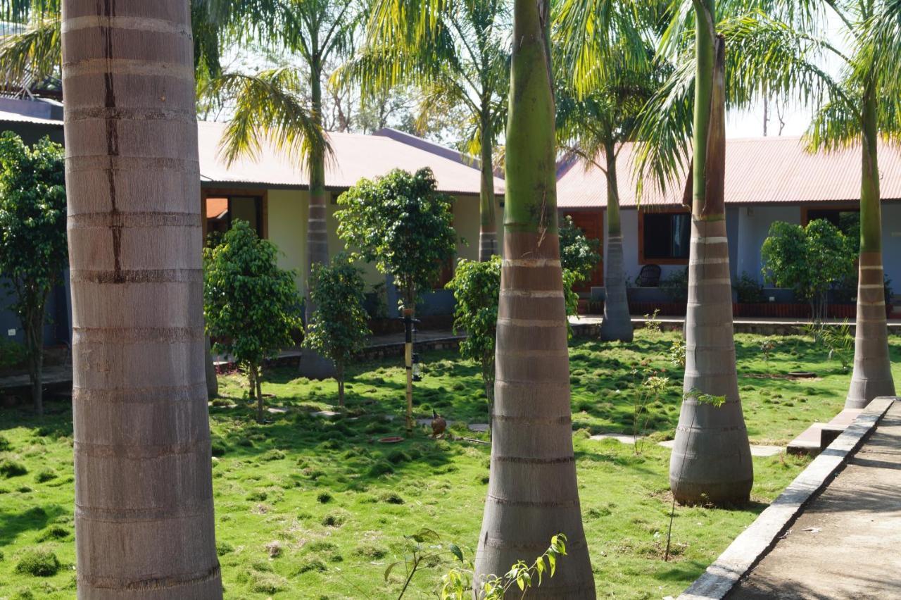 Tadoba Tiger Valley Resort Chandrapur Екстер'єр фото